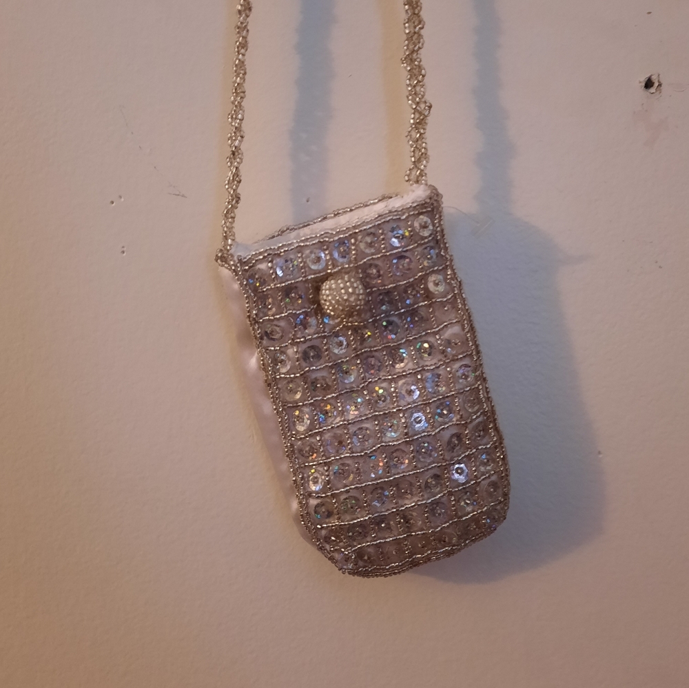 Vintage Handmade White Silk beaded coin bag